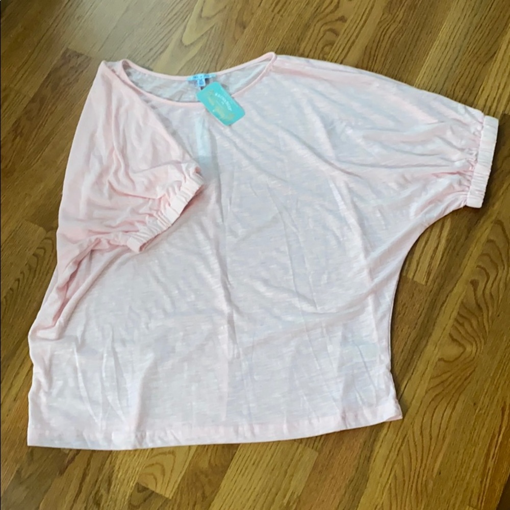 Plus size short sleeve top